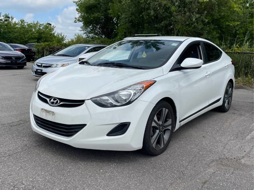2013 Hyundai Elantra in Markham, Ontario