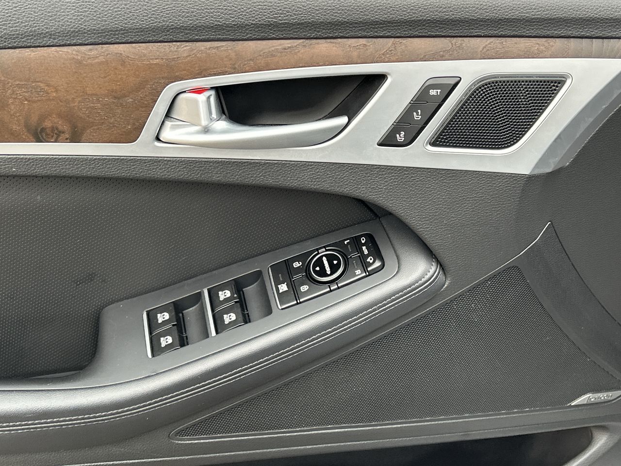 2015 Hyundai Genesis