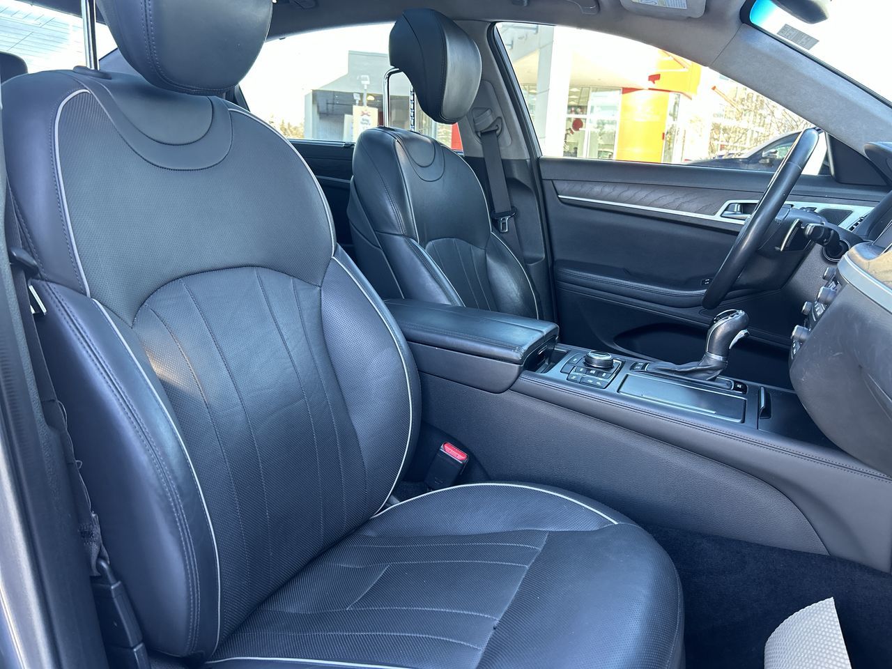 2015 Hyundai Genesis