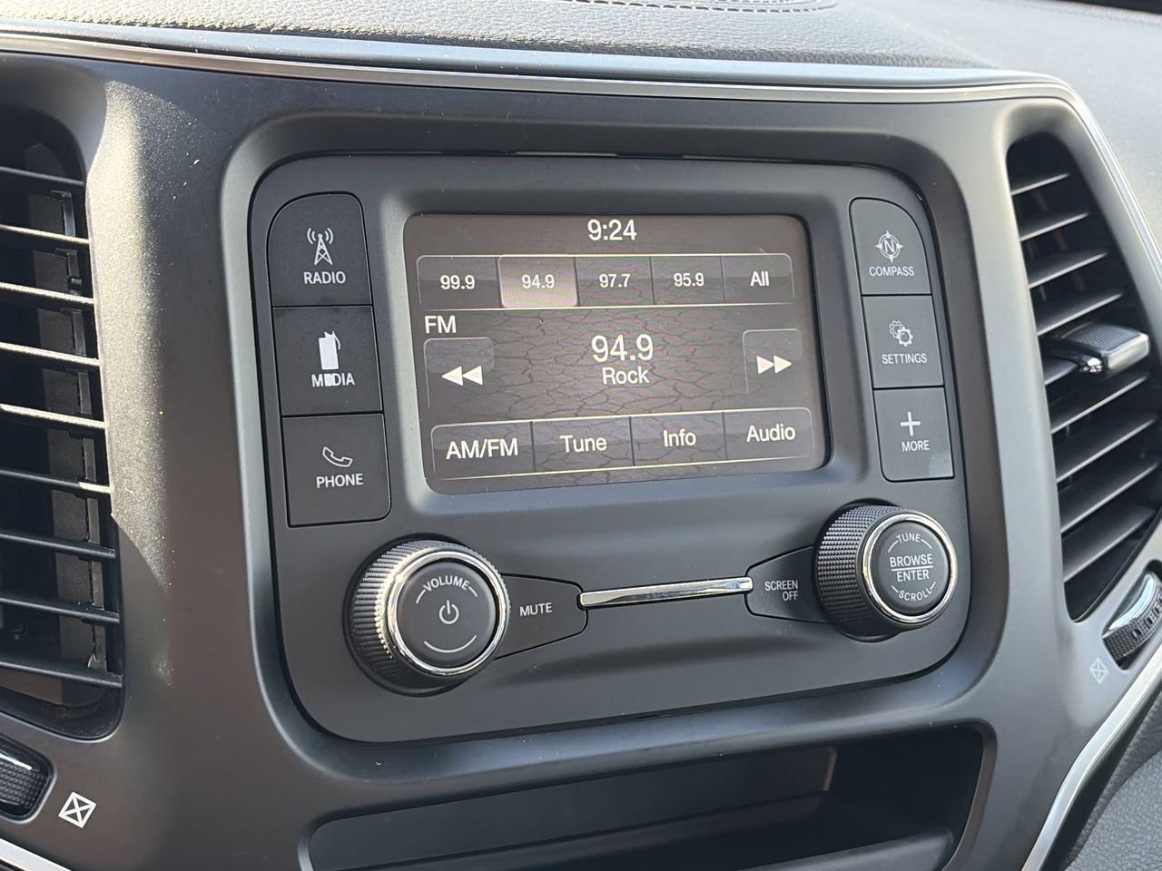2019 Jeep Cherokee in Markham, Ontario