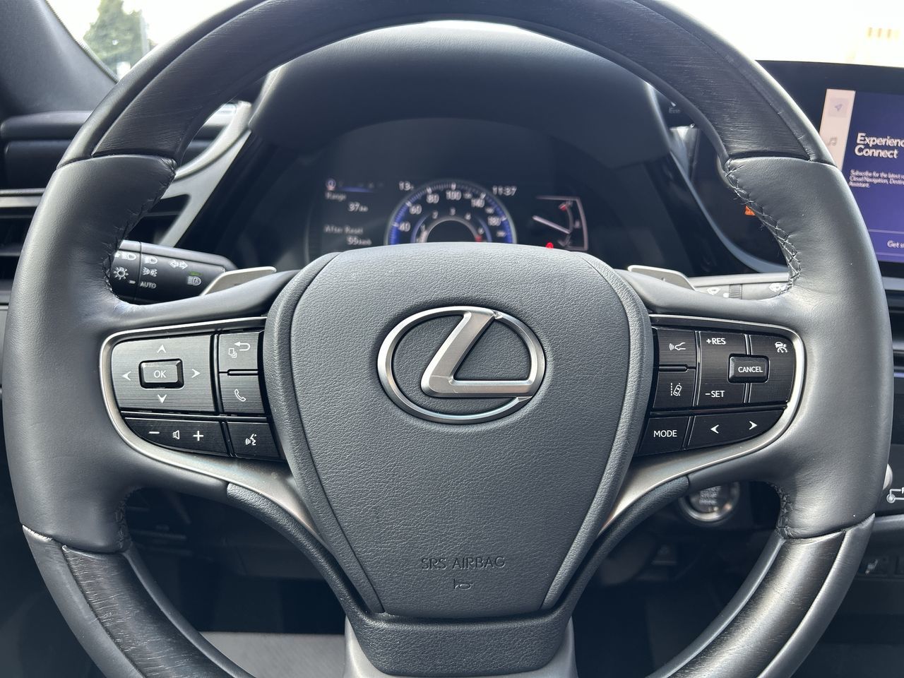 2023 Lexus ES