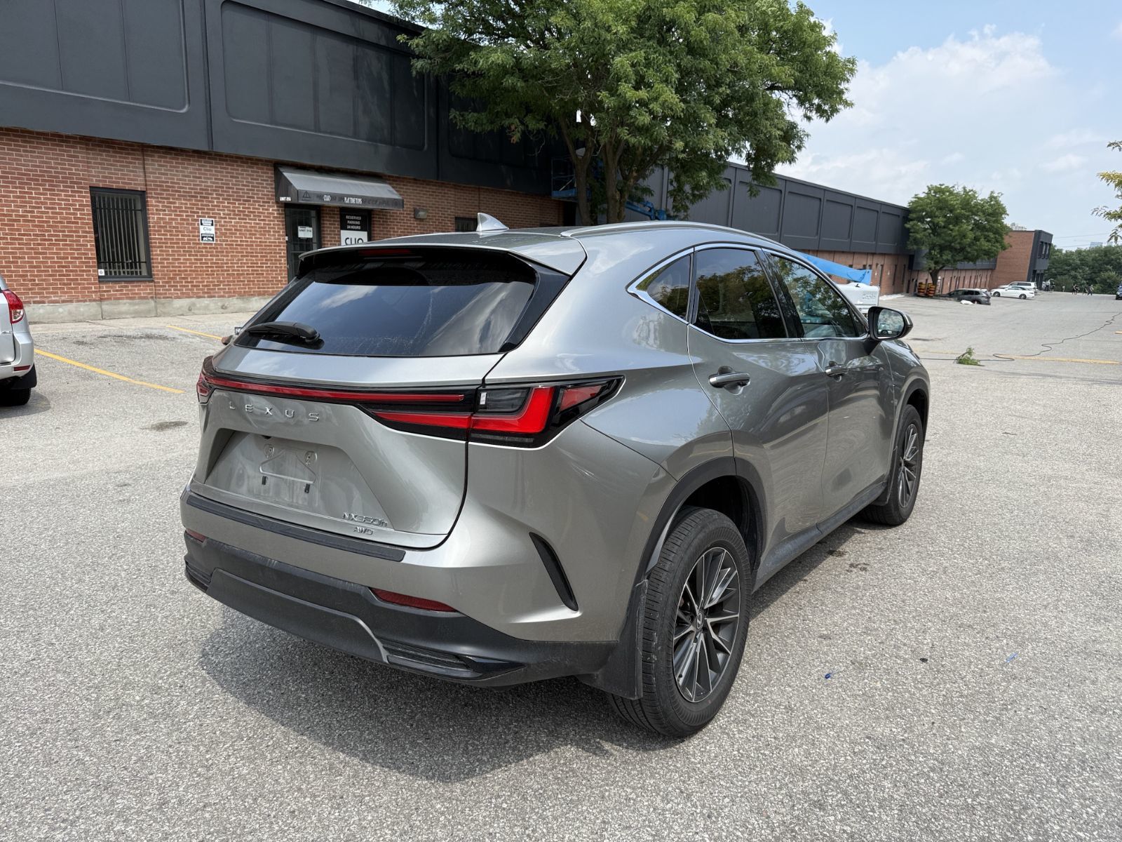 2024 Lexus NXh