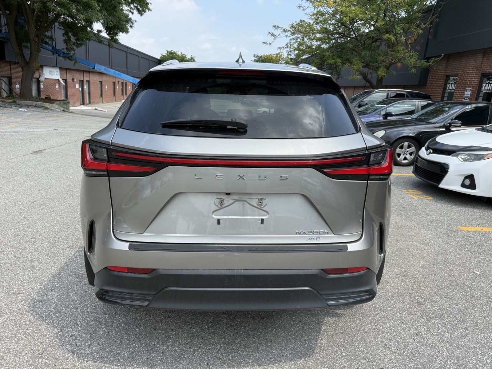 2024 Lexus NXh