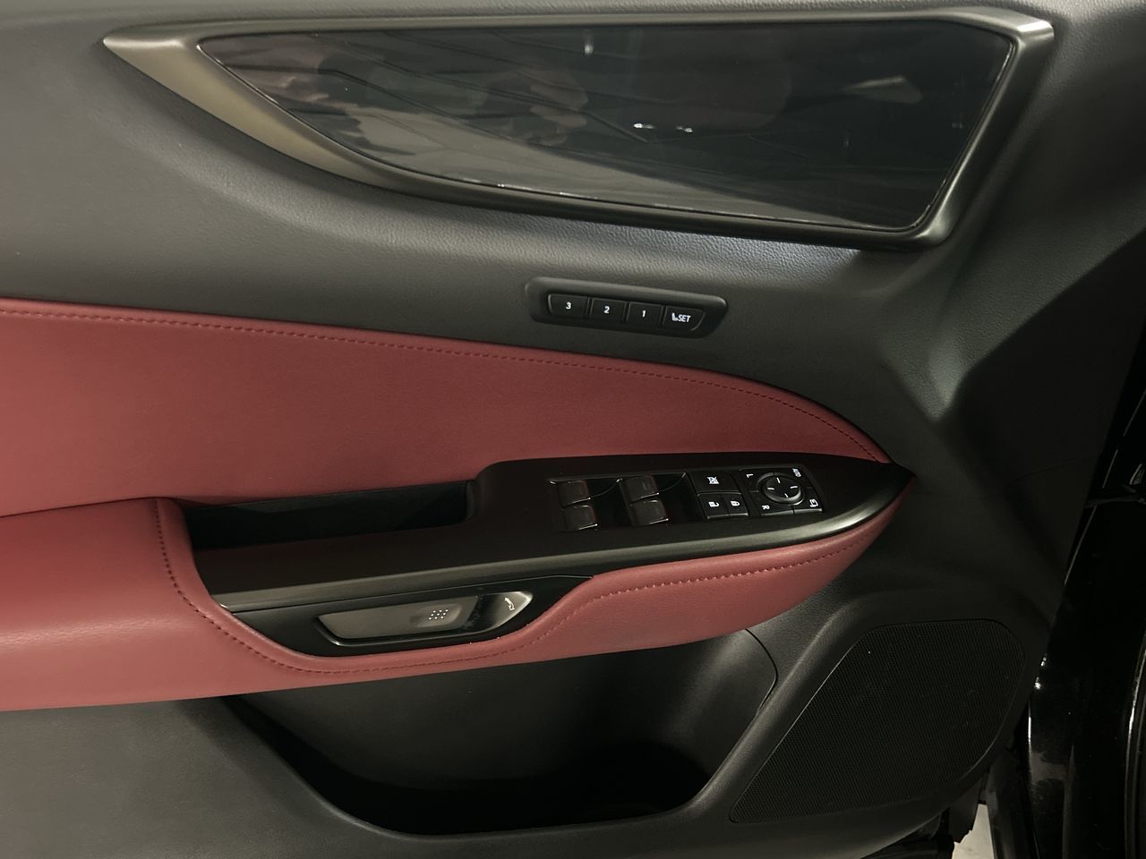 Lexus NXh  2025 à Markham, Ontario