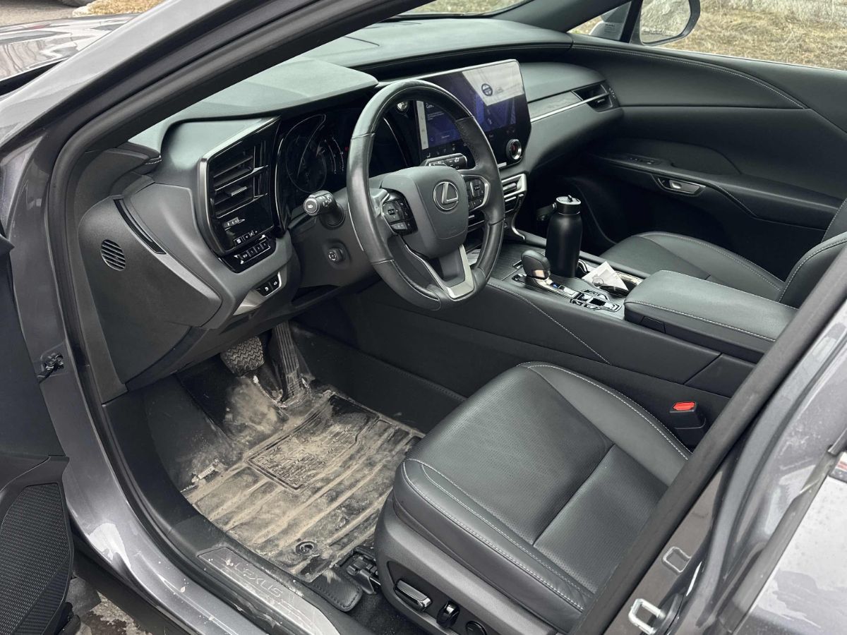 Lexus RX  2023 à Markham, Ontario