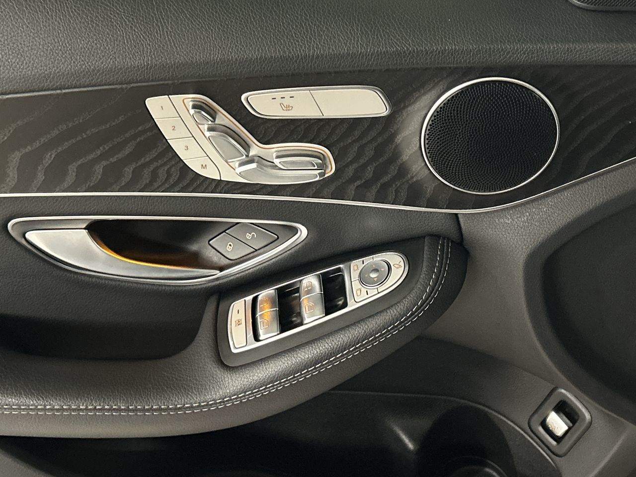 2019 Mercedes-Benz C300