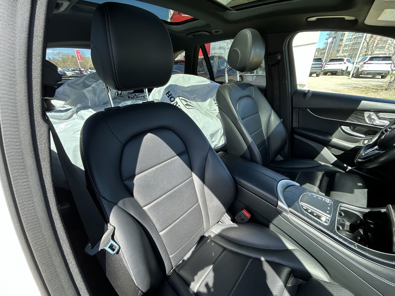 Mercedes-Benz GLC300  2020 à Markham, Ontario