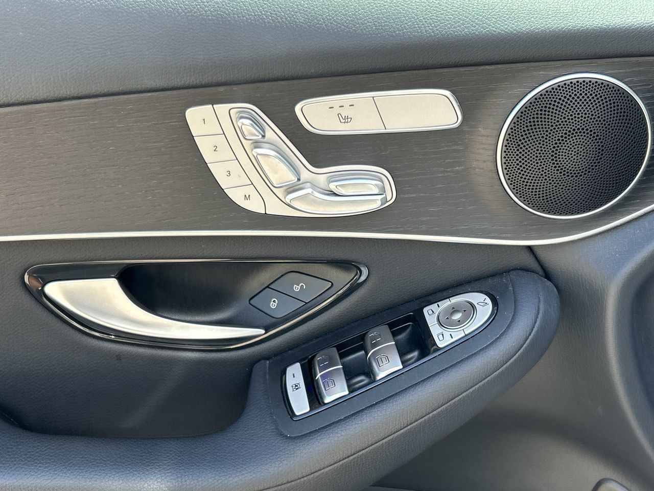 2022 Mercedes-Benz GLC300