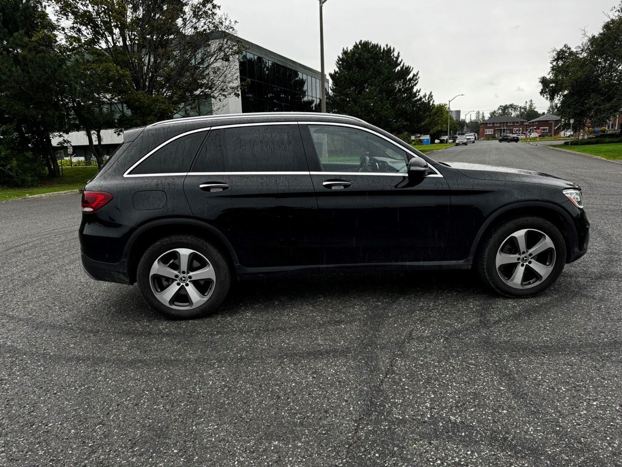 2022 Mercedes-Benz GLC300