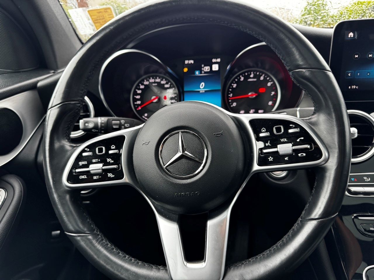 2022 Mercedes-Benz GLC300