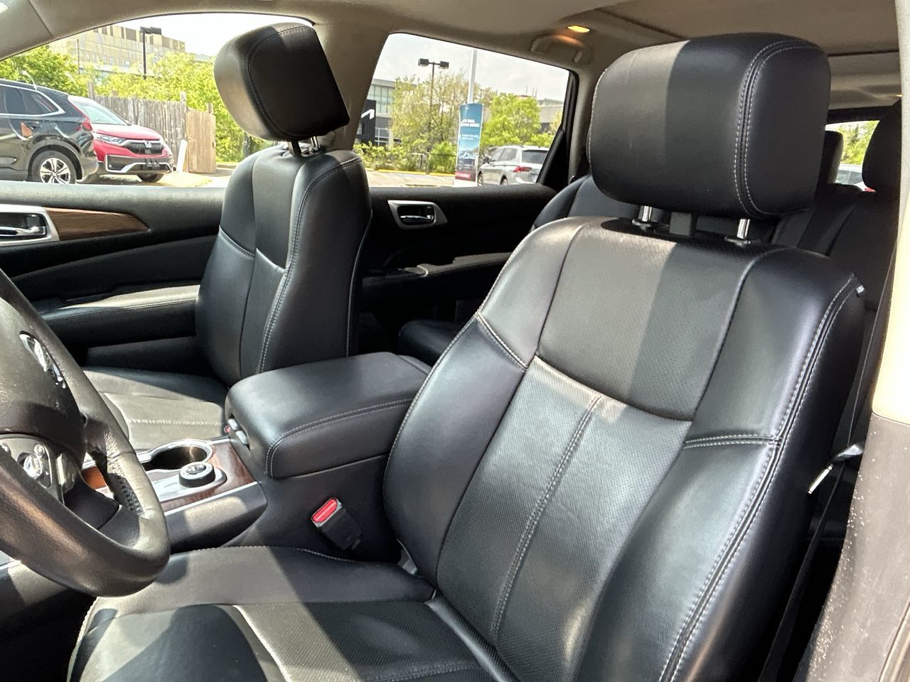 2017 Nissan Pathfinder in Markham, Ontario