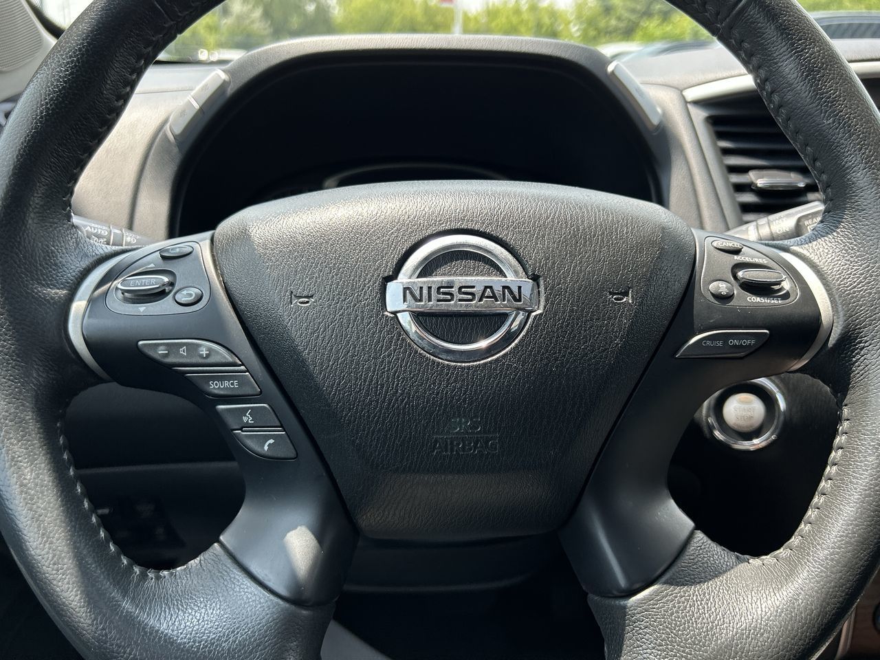 2017 Nissan Pathfinder in Markham, Ontario
