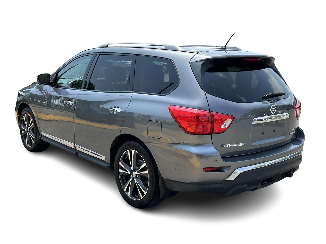 2017 Nissan Pathfinder in Markham, Ontario
