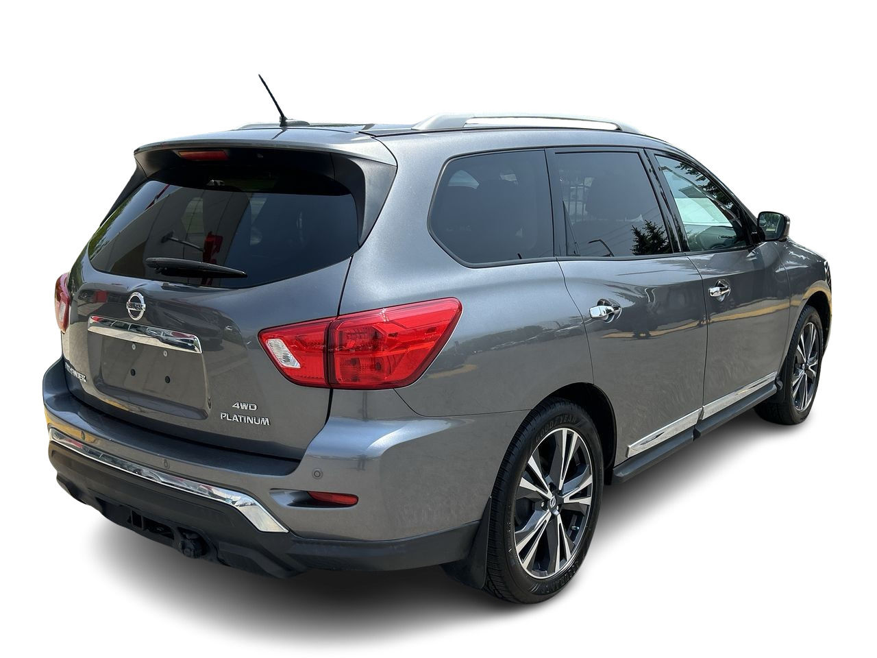 2017 Nissan Pathfinder in Markham, Ontario