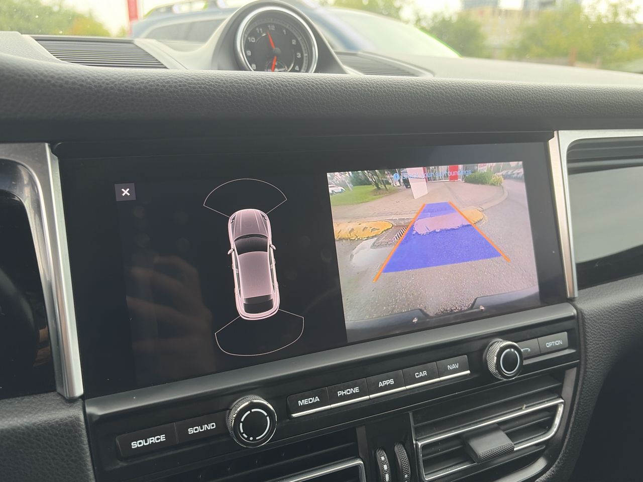 2020 Porsche Macan in Markham, Ontario