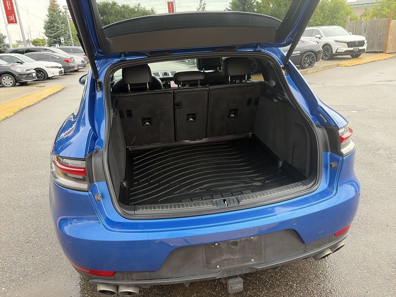 2020 Porsche Macan in Markham, Ontario