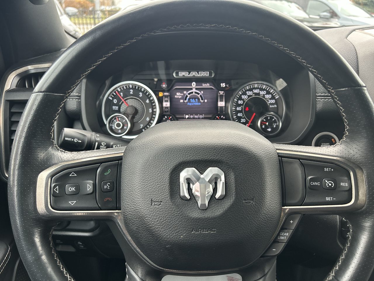 2022 Ram RAM 1500 Crew Cab 4x4 (DT)