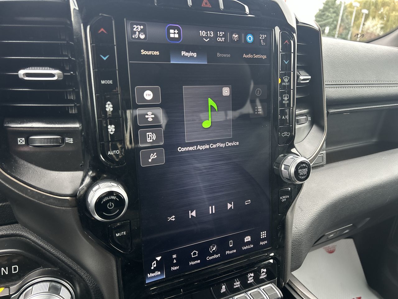 2022 Ram RAM 1500 Crew Cab 4x4 (DT)