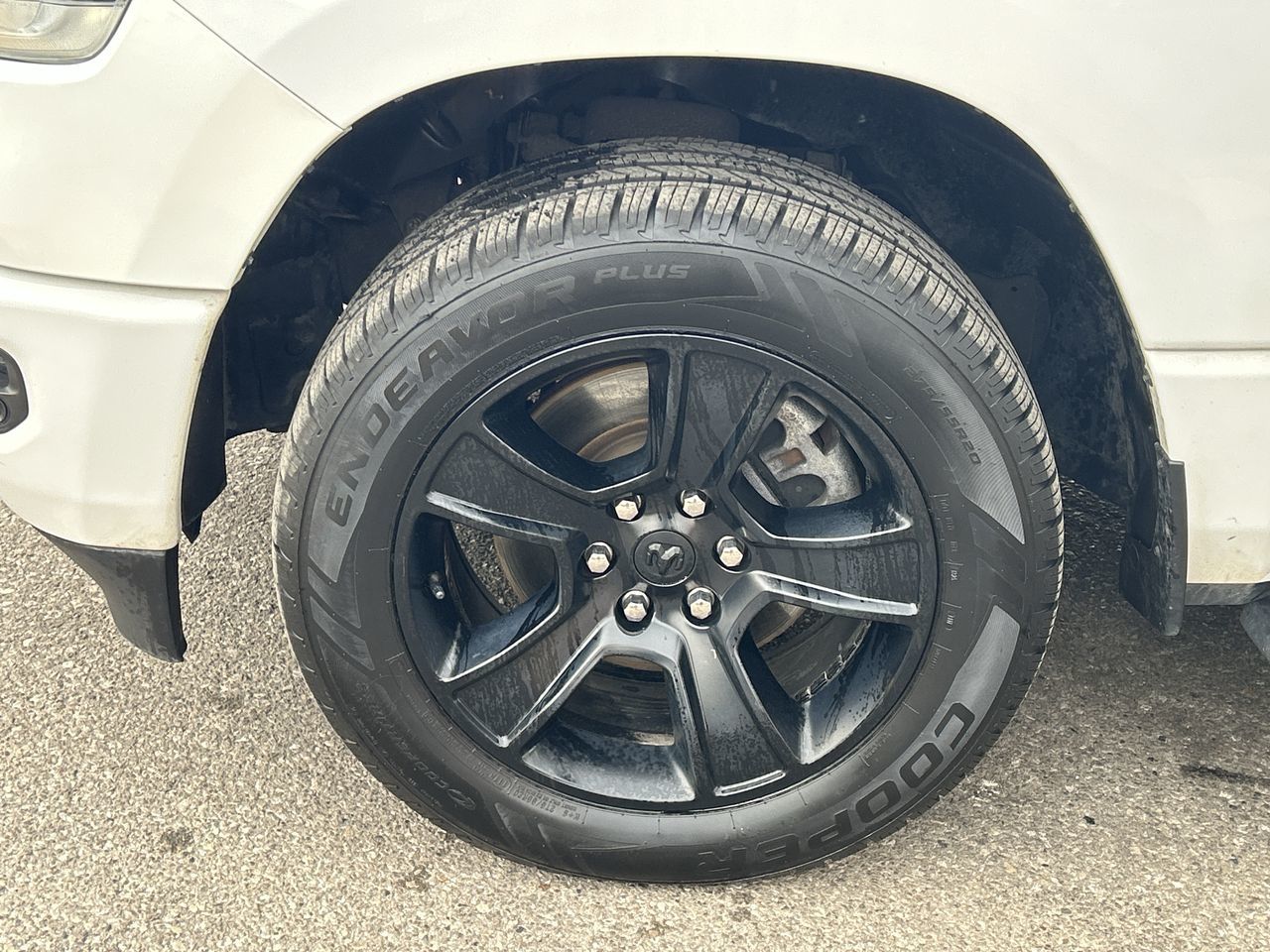 2022 Ram RAM 1500 Crew Cab 4x4 (DT)