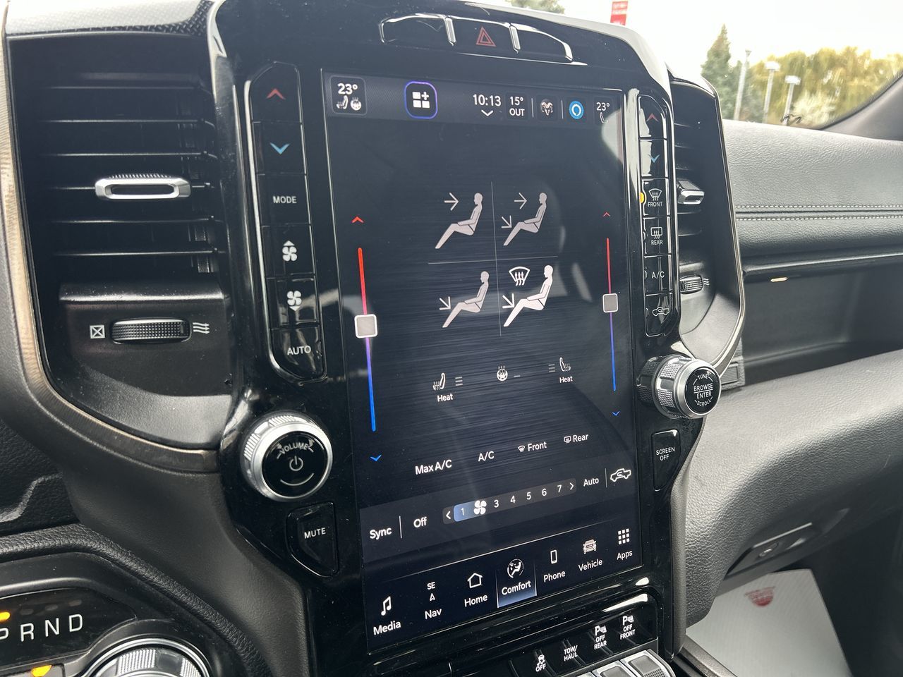 2022 Ram RAM 1500 Crew Cab 4x4 (DT)