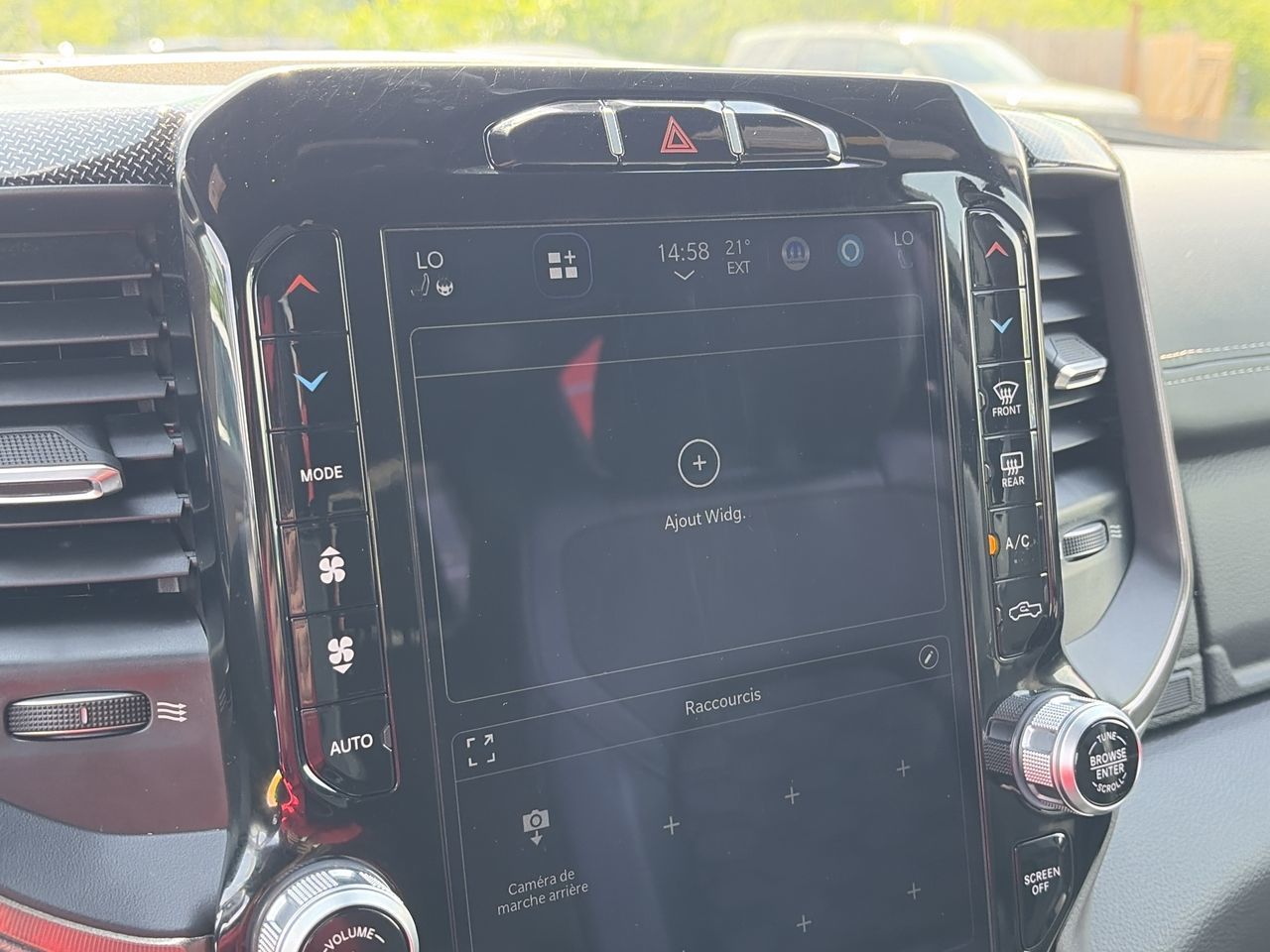 2022 Ram RAM 1500 Crew Cab 4x4 (DT)