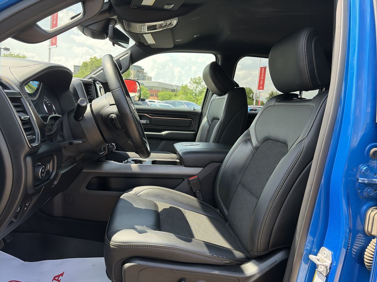 2022 Ram RAM 1500 Crew Cab 4x4 (DT)