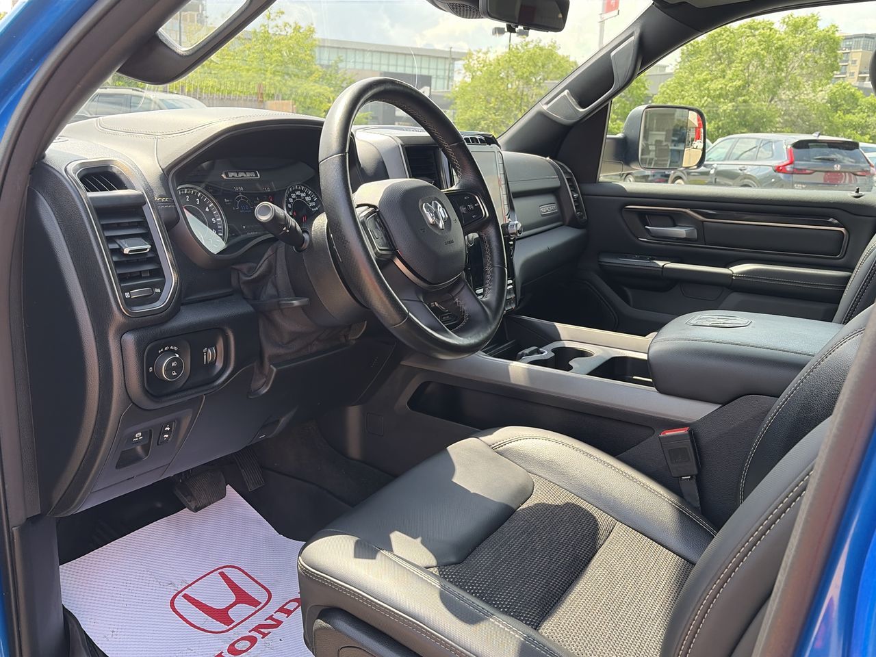 2022 Ram RAM 1500 Crew Cab 4x4 (DT)
