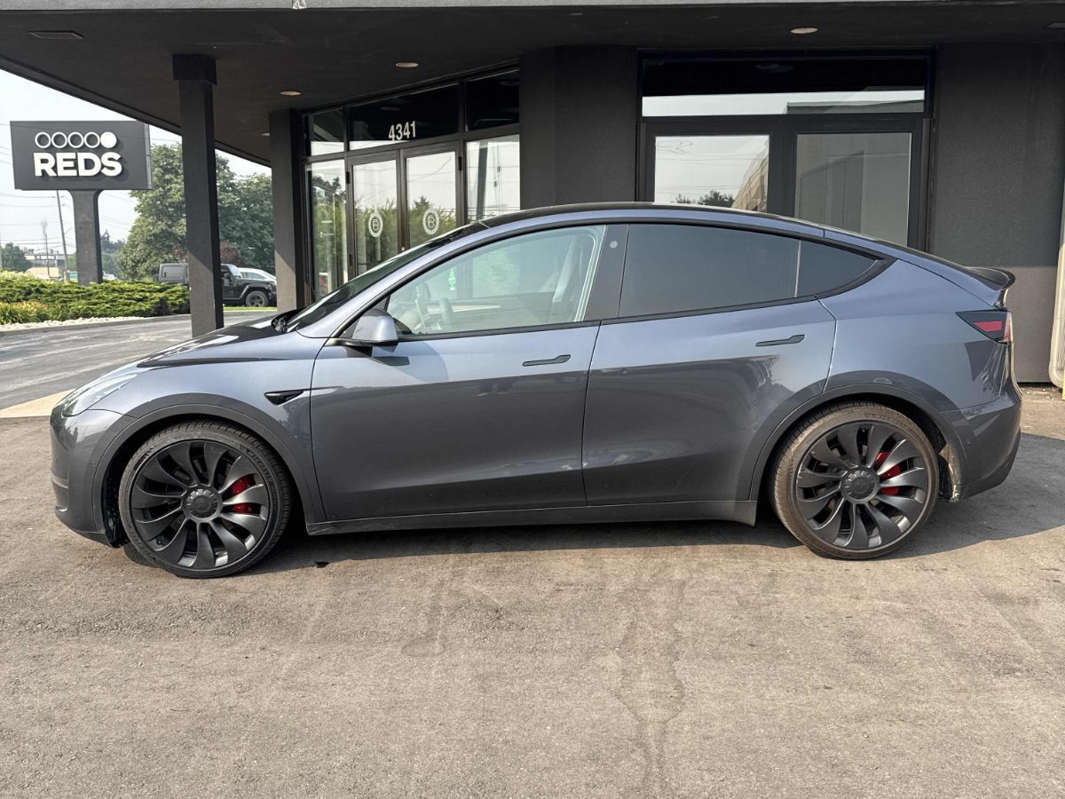 2022 Tesla Model Y in Markham, Ontario