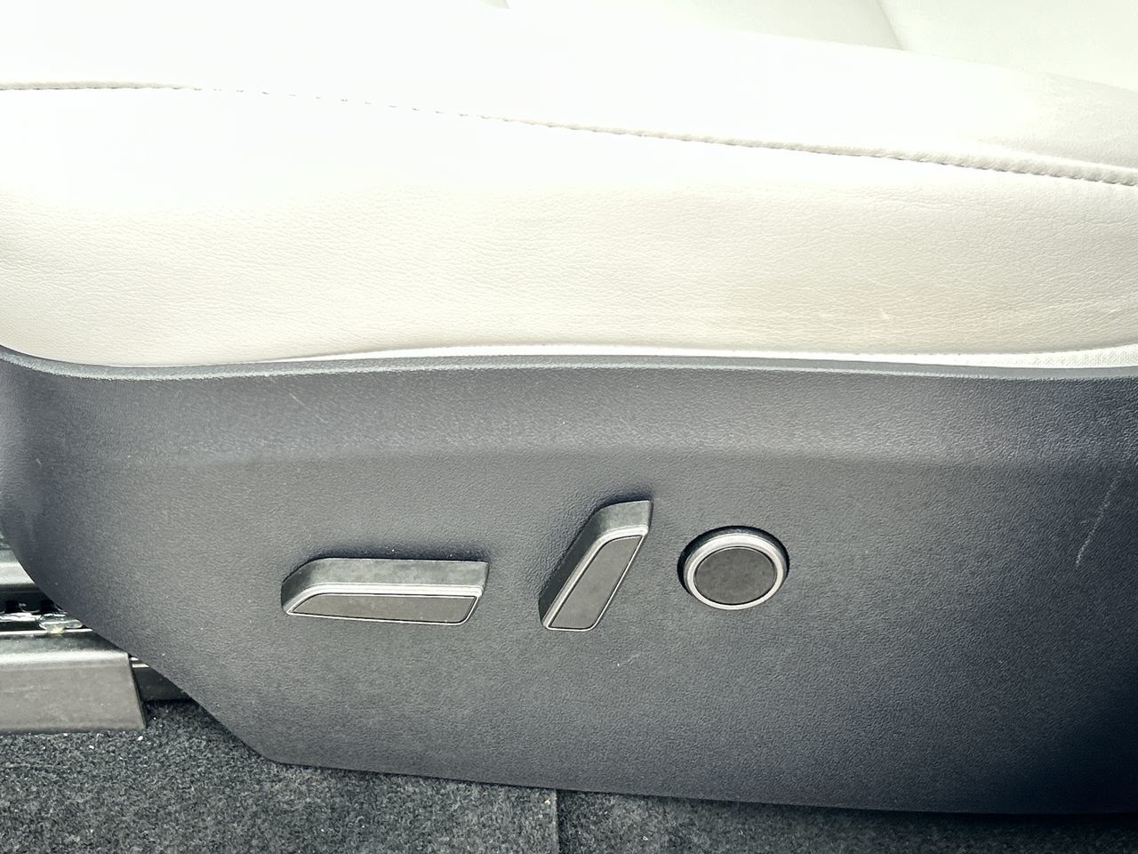 2025 Tesla Model Y in Markham, Ontario