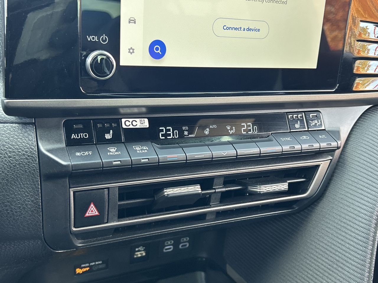 2025 Toyota Camry Hybrid