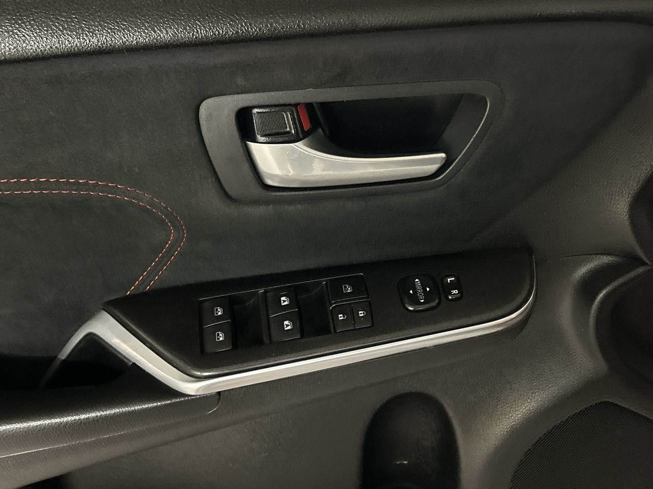 2017 Toyota Camry in Markham, Ontario