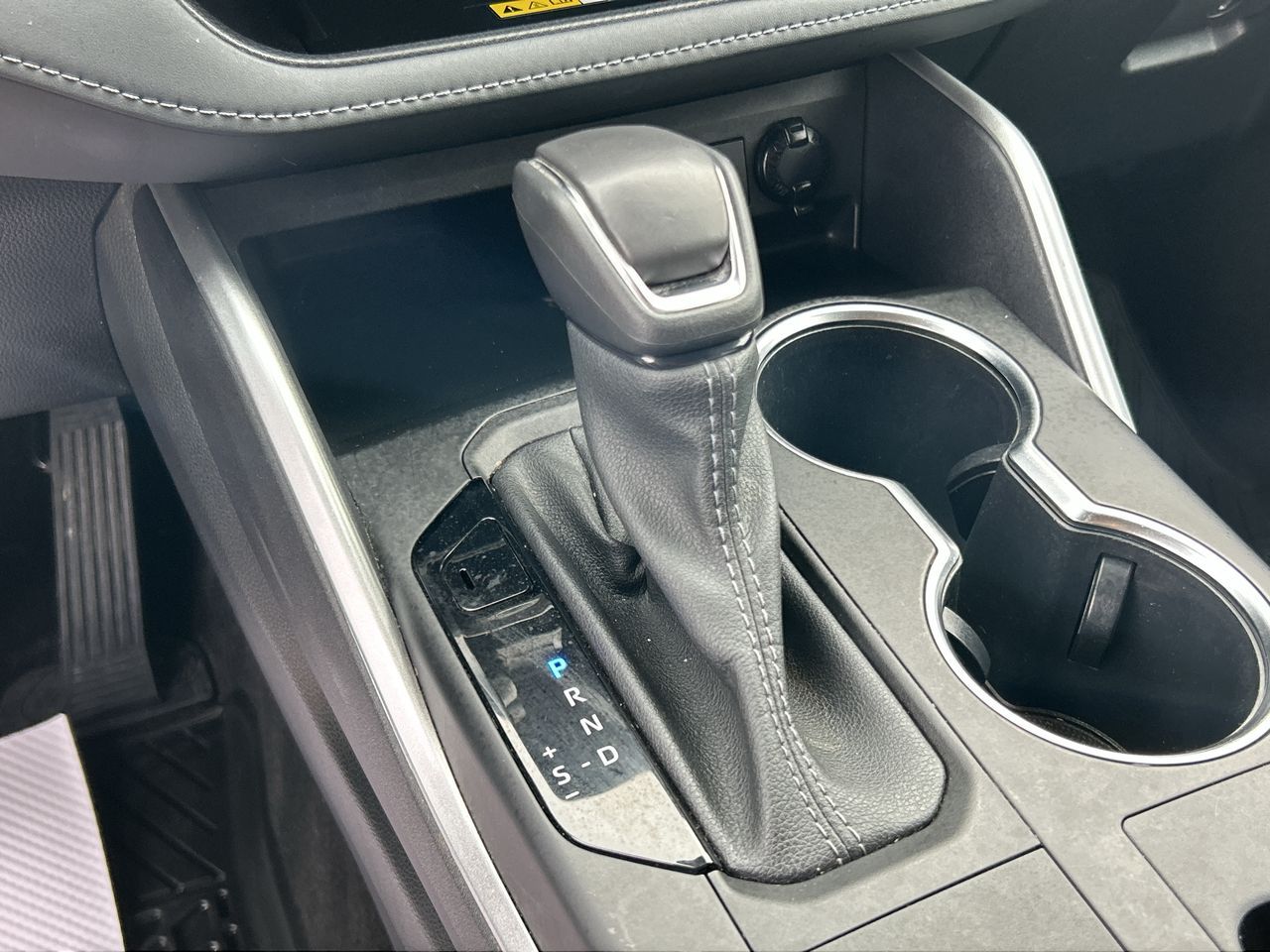 2023 Toyota Highlander Hybrid in Markham, Ontario