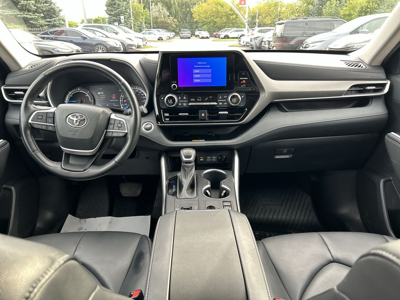 2023 Toyota Highlander Hybrid in Markham, Ontario