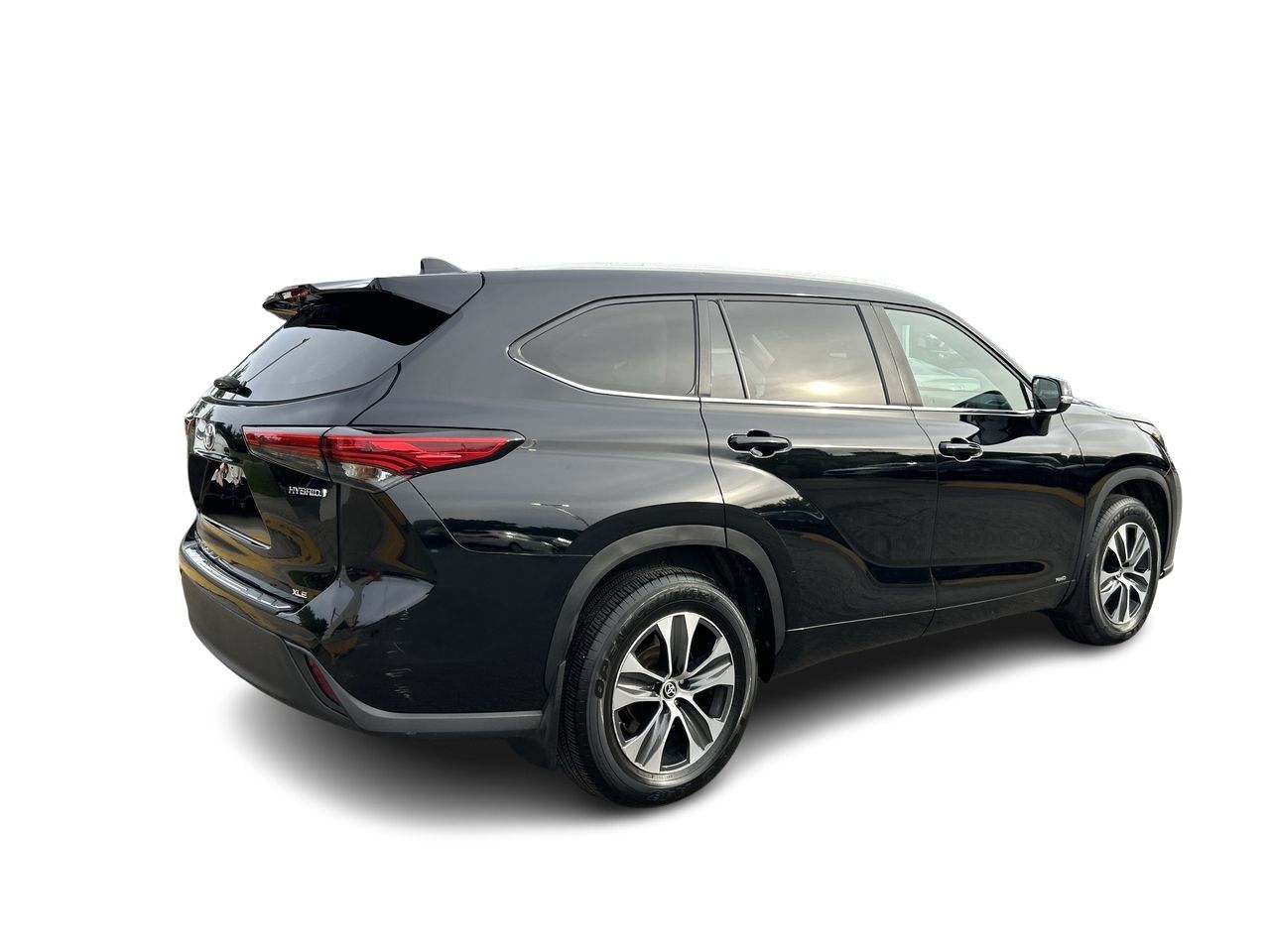 2023 Toyota Highlander Hybrid in Markham, Ontario