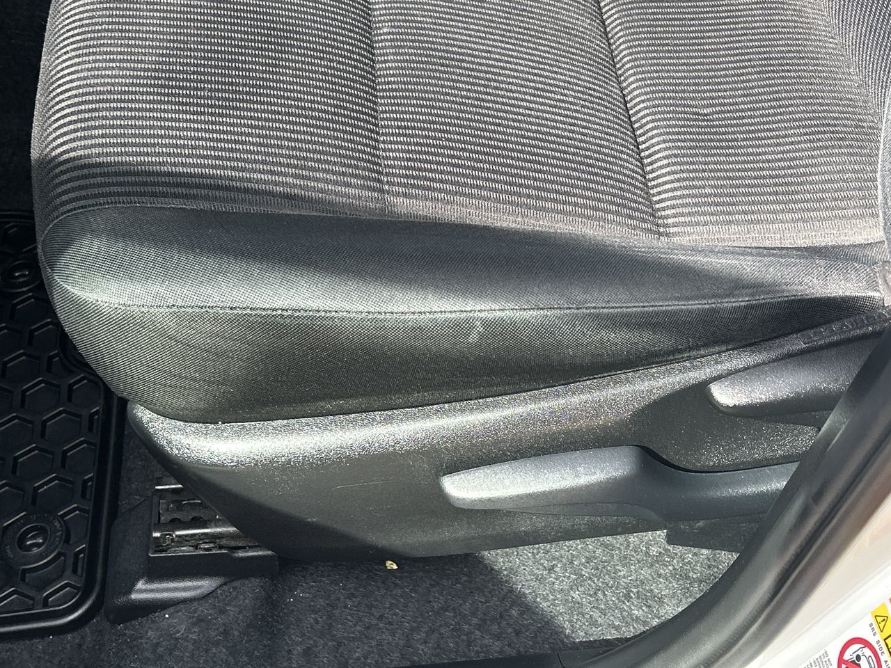 2017 Toyota RAV4 in Markham, Ontario