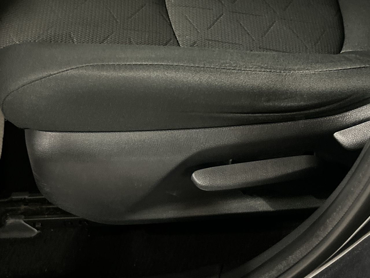 2020 Toyota RAV4 in Markham, Ontario