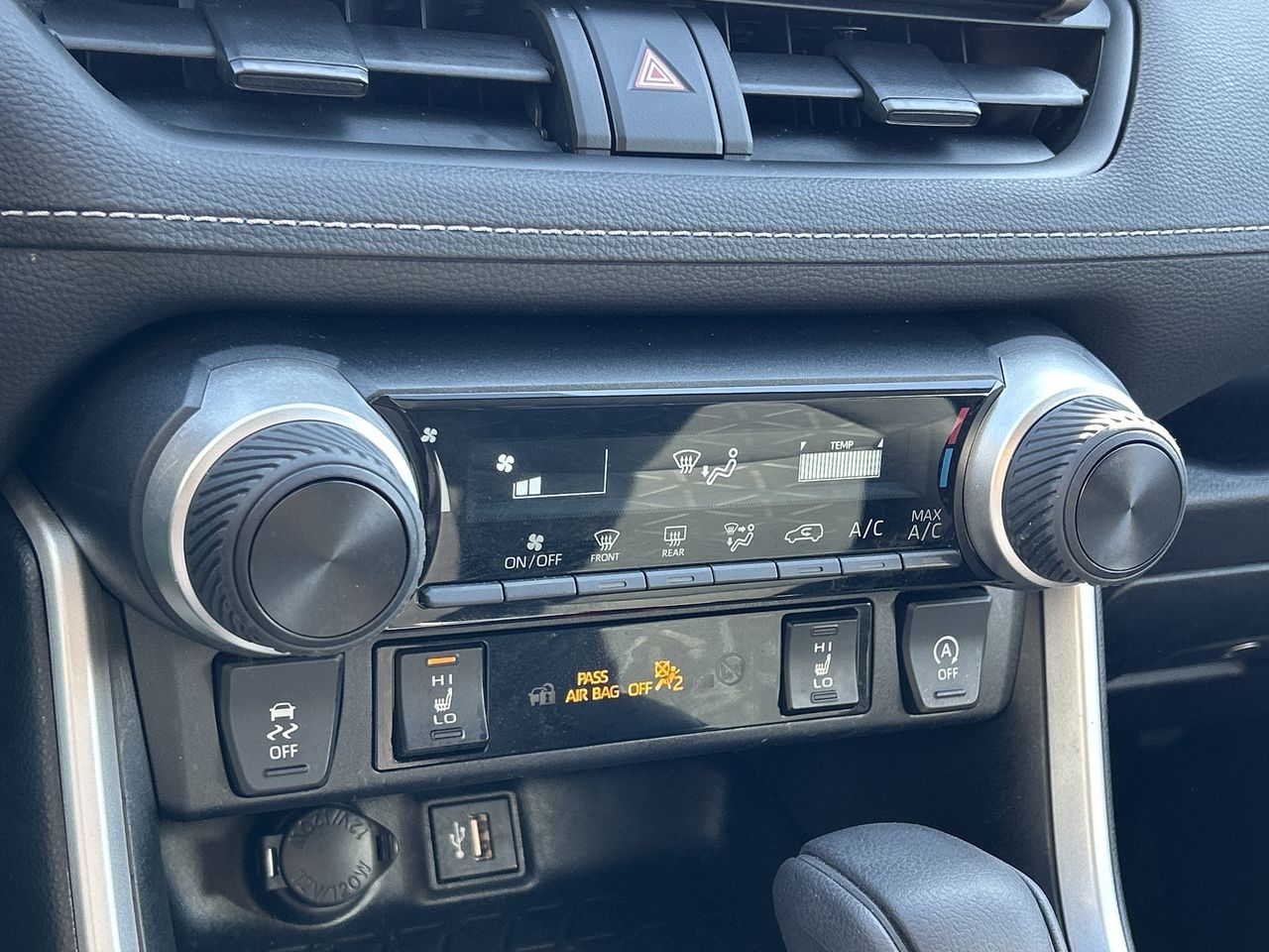 Toyota RAV4  2023 à Markham, Ontario