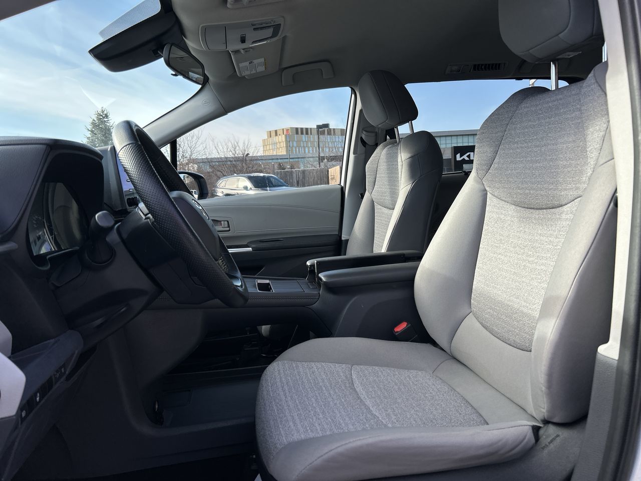 2022 Toyota Sienna Hybrid