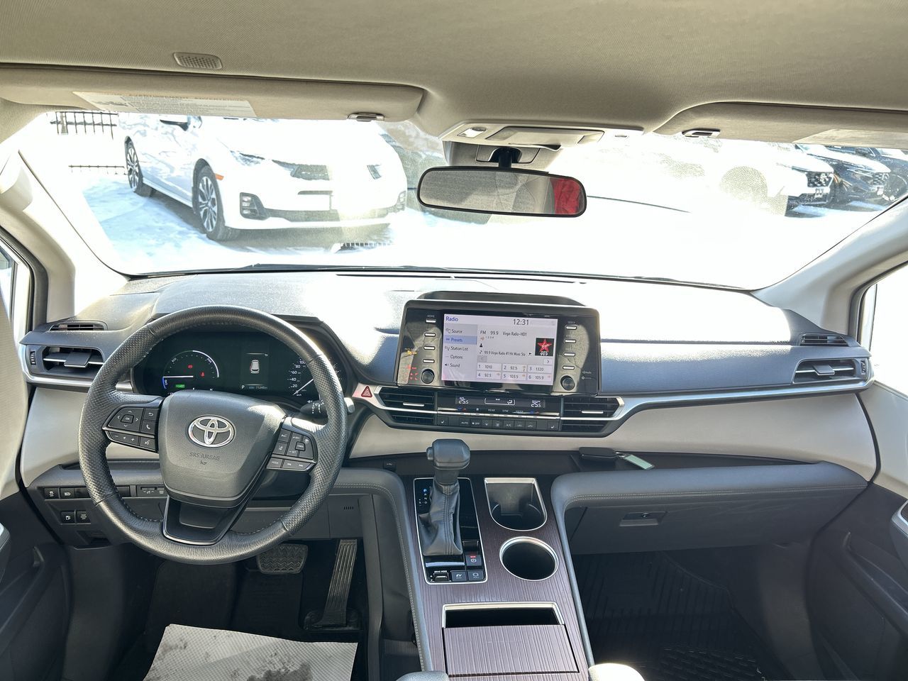 2022 Toyota Sienna Hybrid