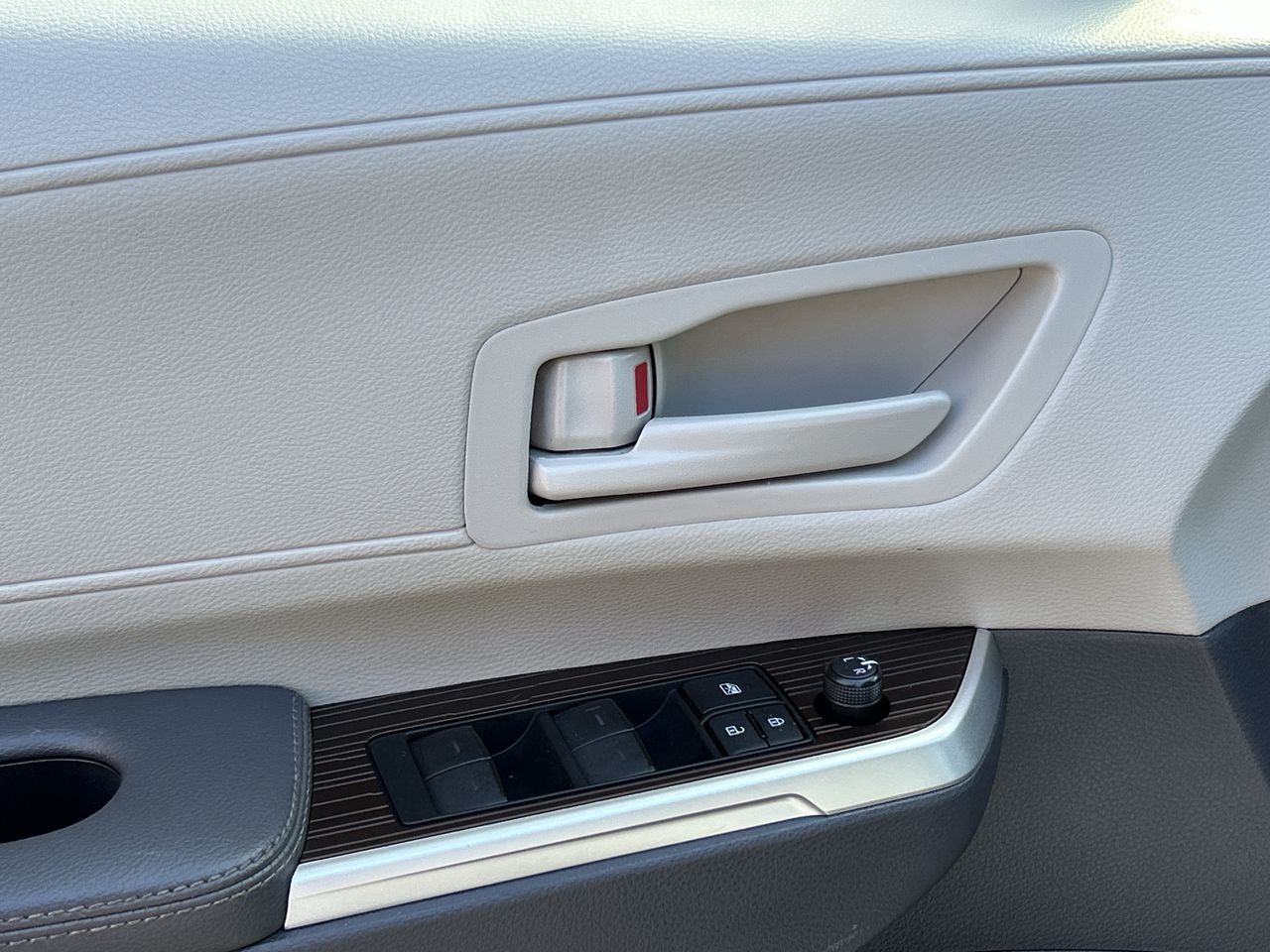 2022 Toyota Sienna Hybrid