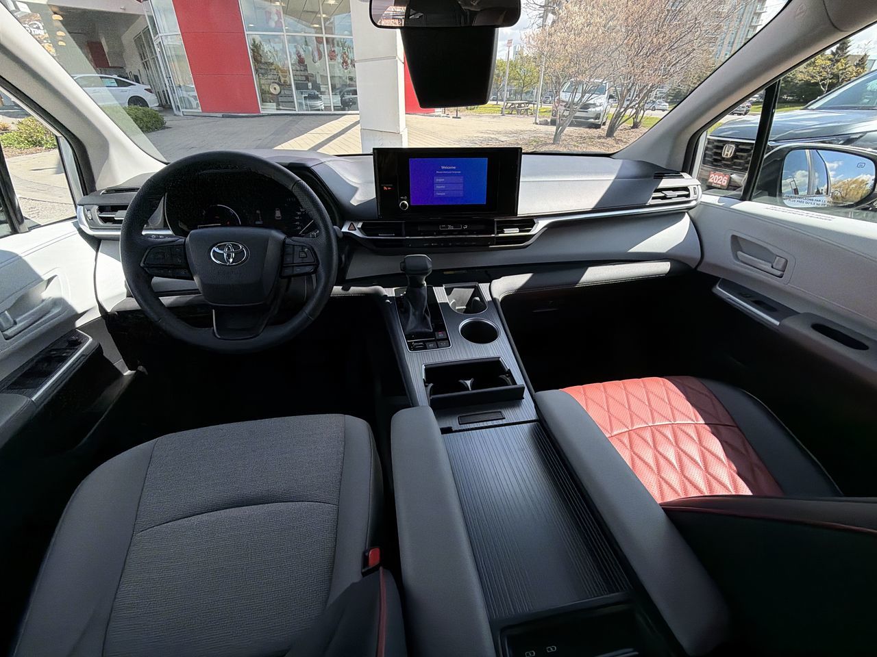 Toyota Sienna Hybrid  2025 à Markham, Ontario