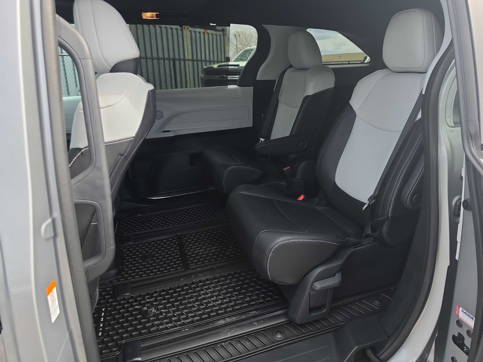2025 Toyota Sienna Hybrid