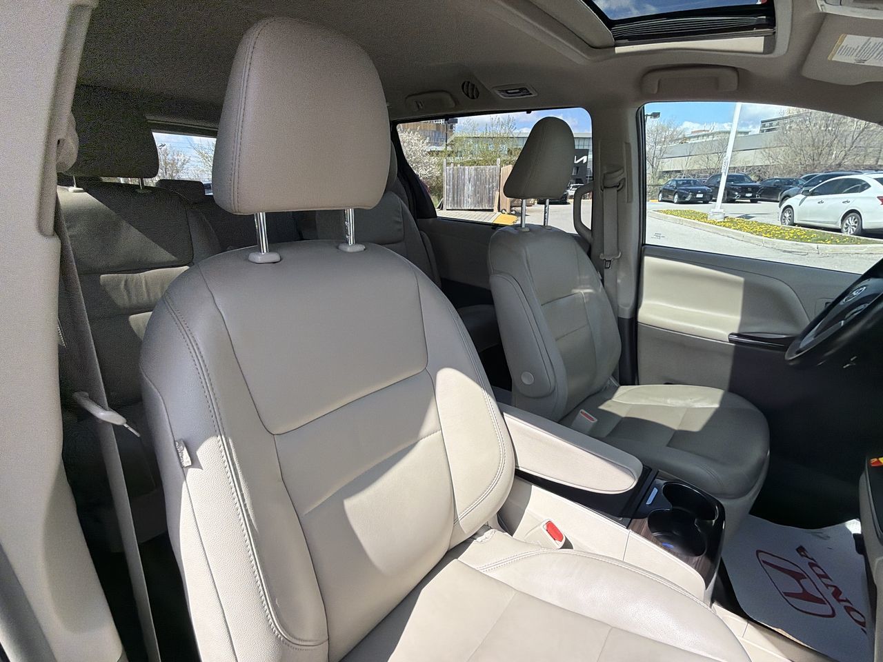 2018 Toyota Sienna in Markham, Ontario