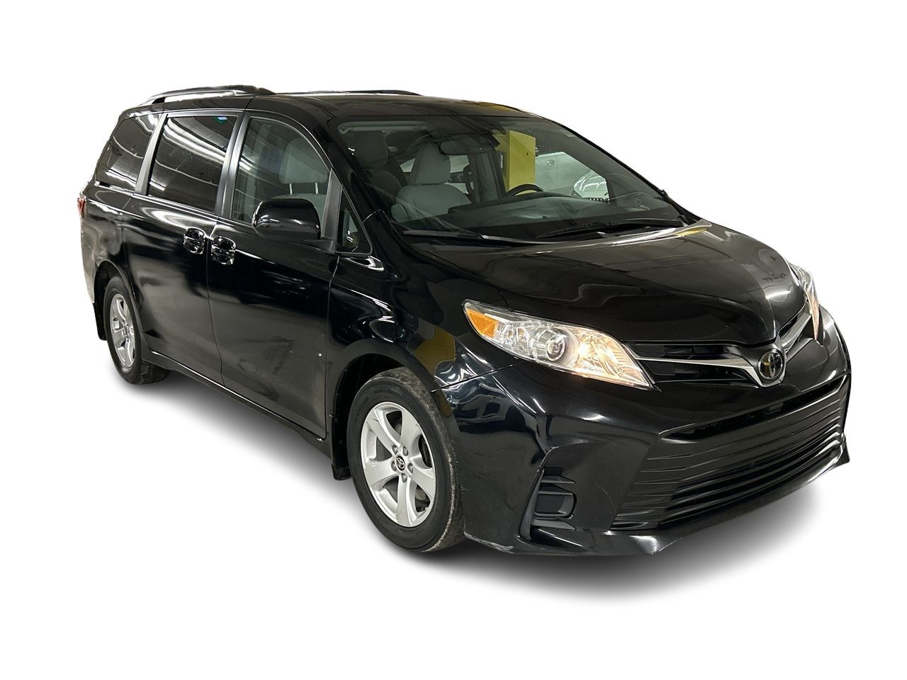 2020 Toyota Sienna in Markham, Ontario