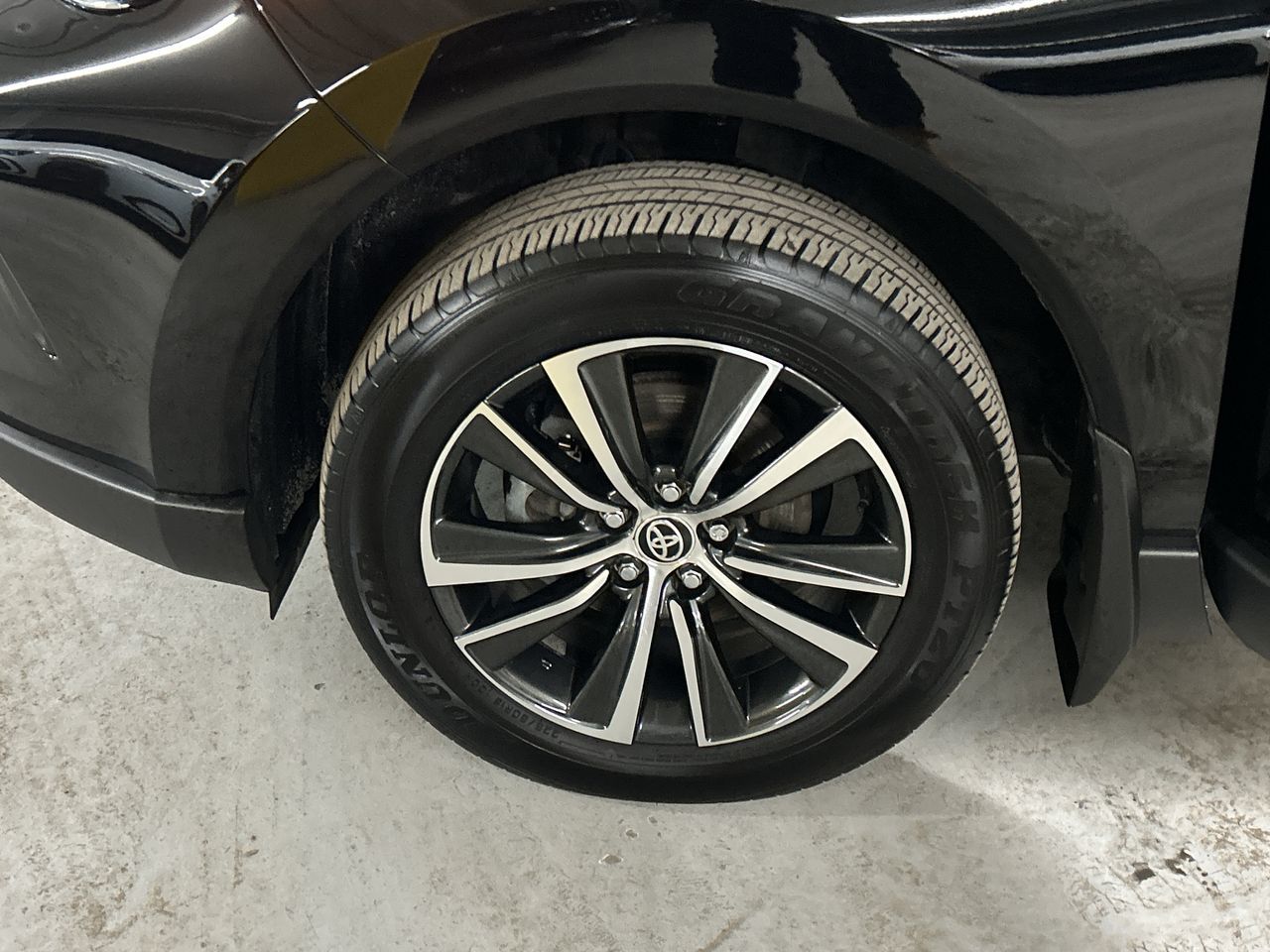 Toyota Venza Hybrid  2024 à Markham, Ontario