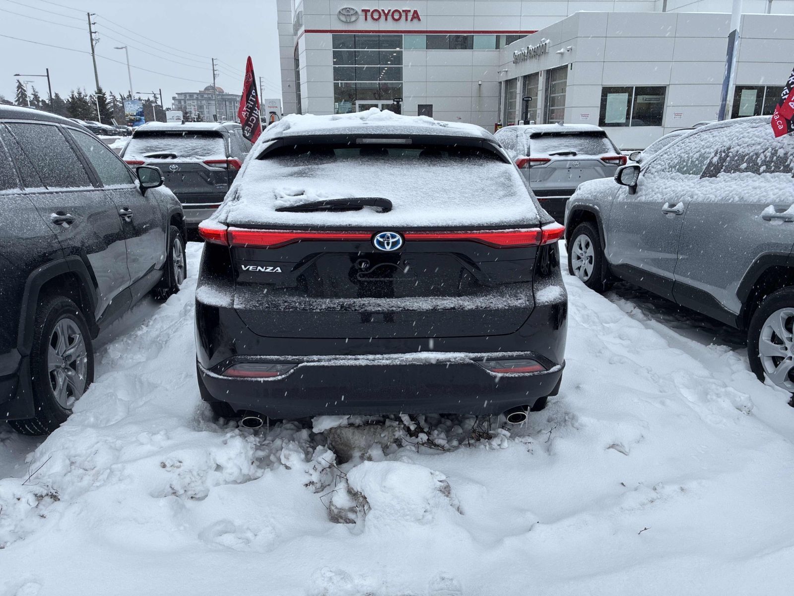 2024 Toyota Venza Hybrid in Markham, Ontario