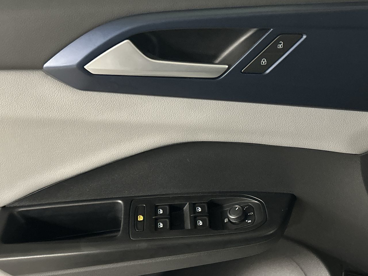 Volkswagen Taos  2022 à Markham, Ontario