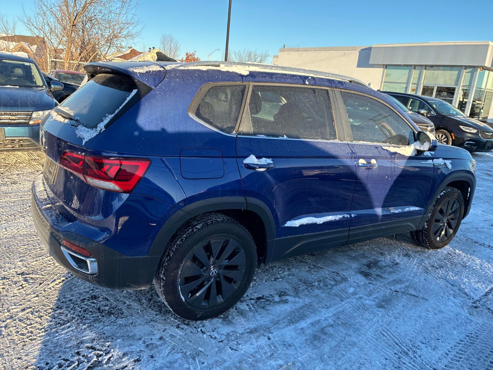 Volkswagen Taos  2023 à Markham, Ontario