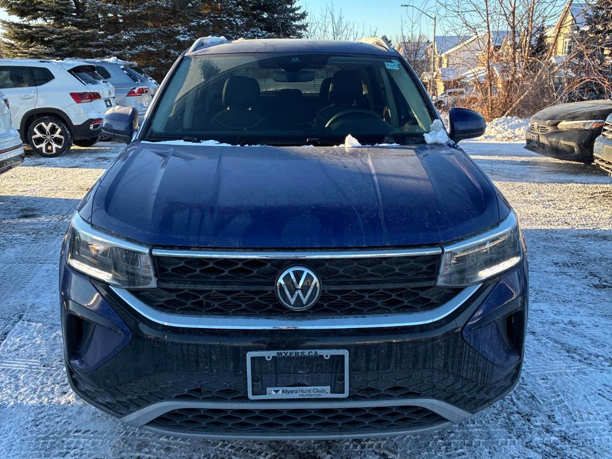 Volkswagen Taos  2023 à Markham, Ontario