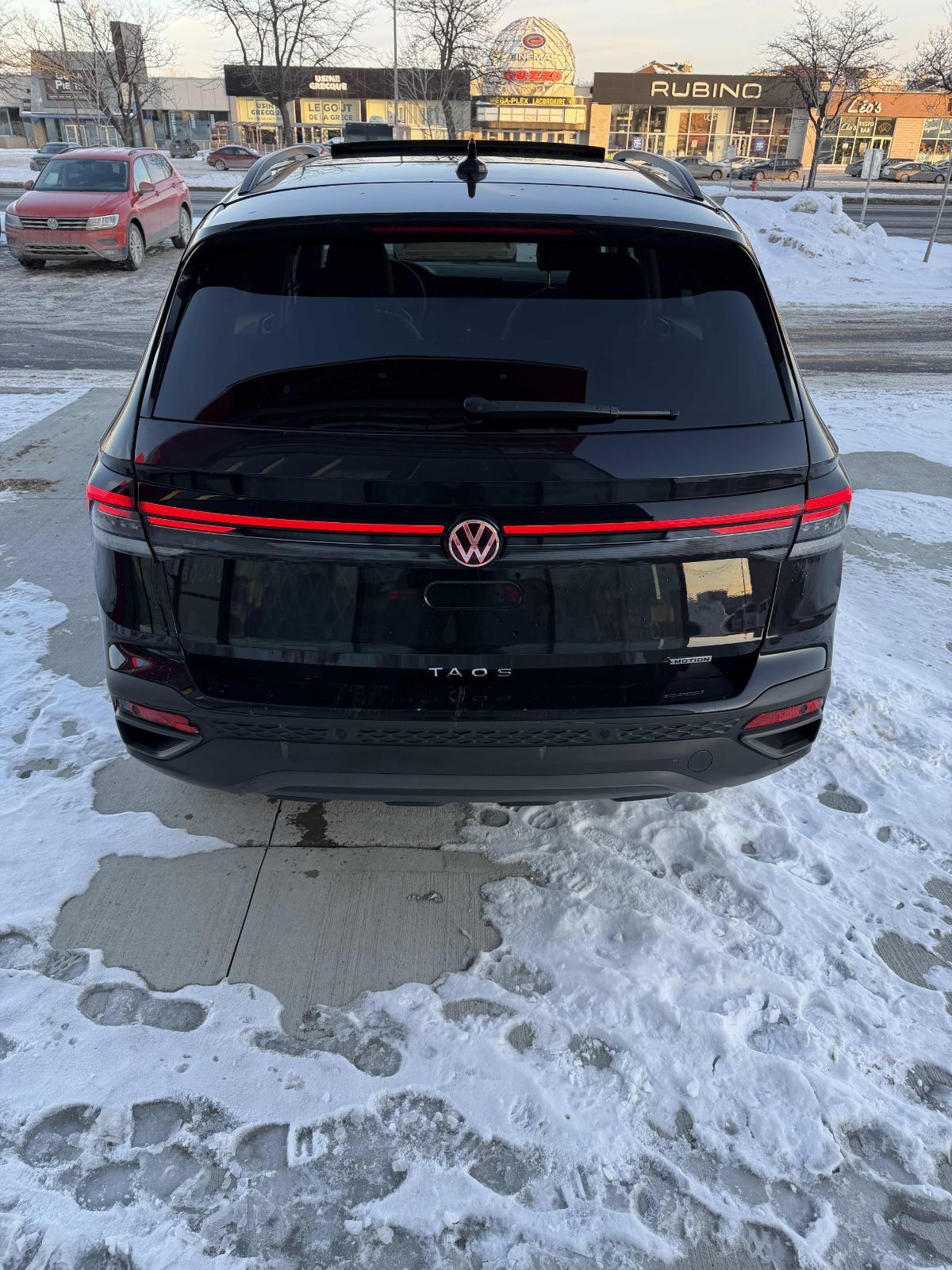 2025 Volkswagen Taos